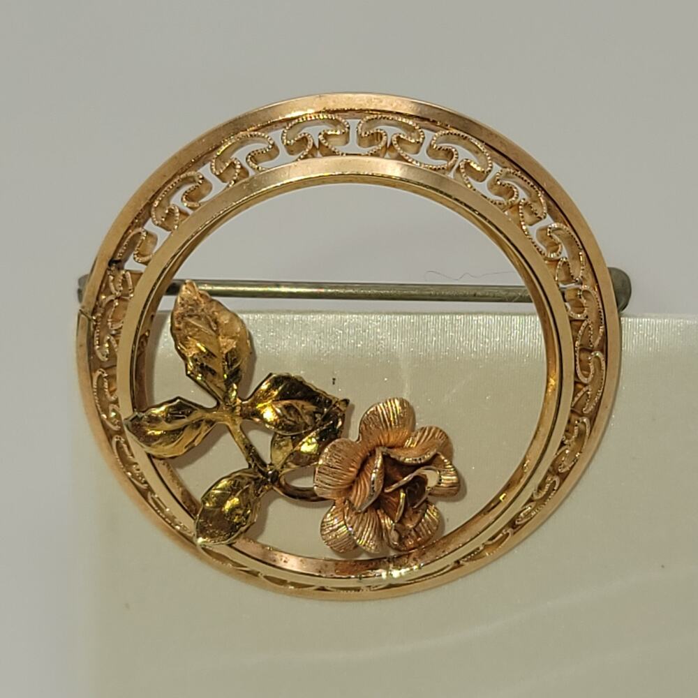 Vintage Krementz 14K Gold Overlay Rose Circle Brooch Pin - Picture 2 of 9